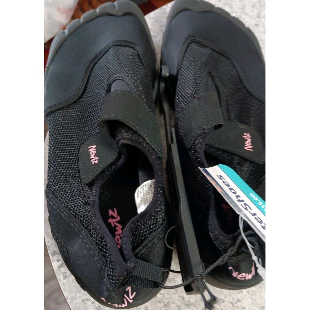 NEWTZ Men's Size 11-12 NWT Water Shoes Beachwear • Black Upf 50
